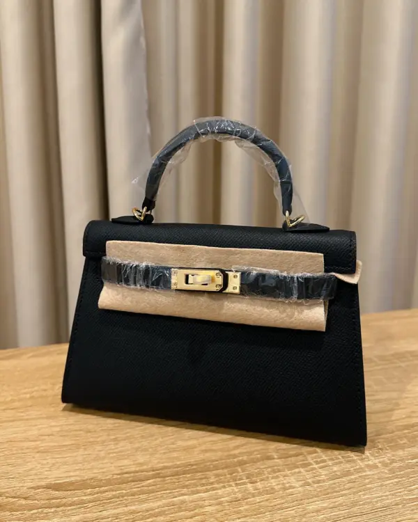 MINI CALLIE 19 BLACK IN EPSOM LEATHER