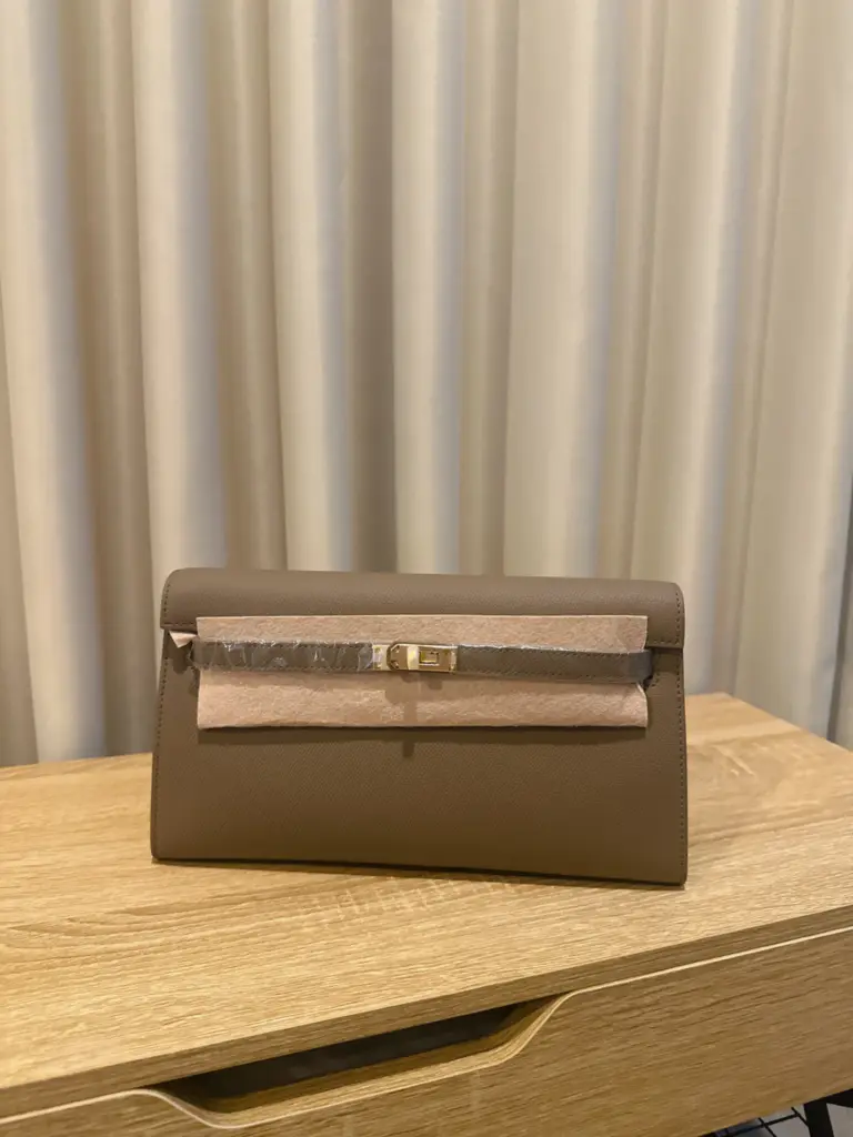 CALLIE ELAN 27 TAUPE IN EPSOM LEATHER