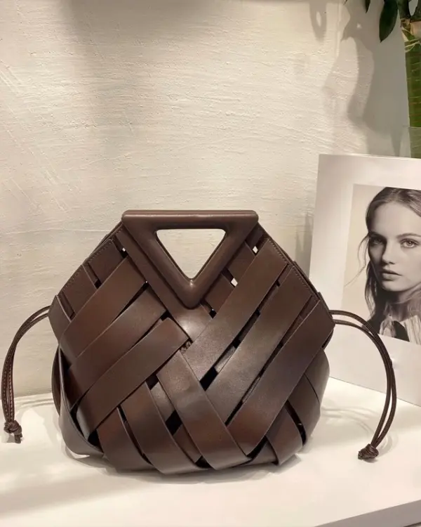 DOLCE WOVEN TOP HANDLE BAG (COW SKIN)