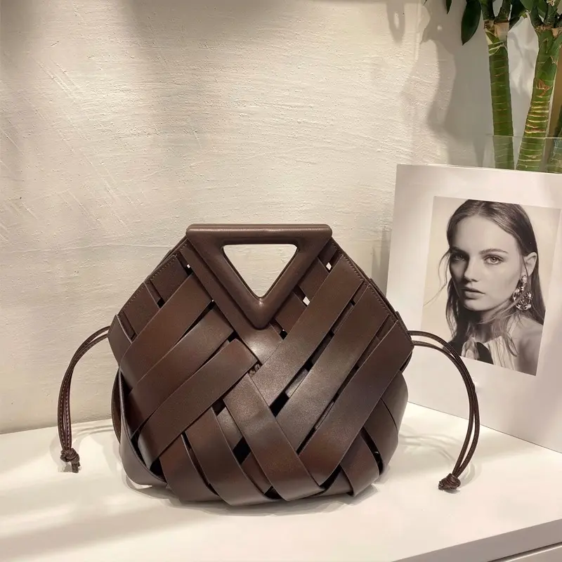 DOLCE WOVEN TOP HANDLE BAG (COW SKIN)