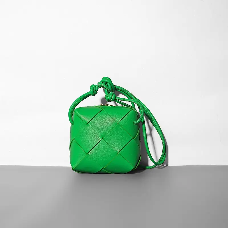 CLIO WOVEN MINI BAG (COW SKIN)